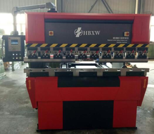 数控板料折弯机