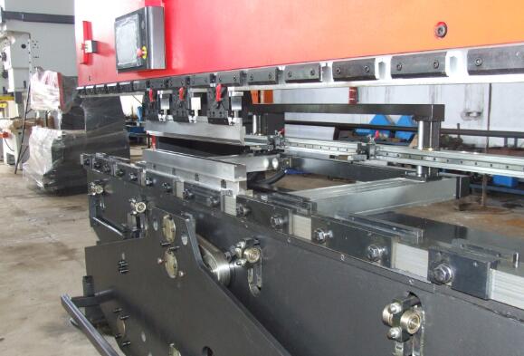 液压板料折弯机